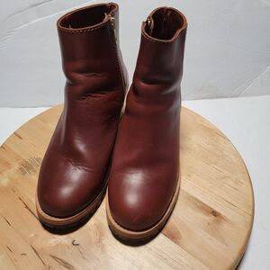 Patina Leather Ankle Boots Lug Sole Zip Booties Brown Women’s Size 9